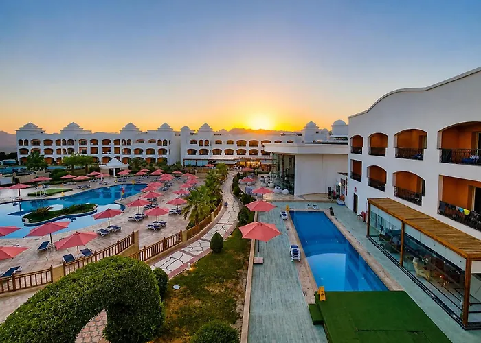 Fun & Sun Naama Waves Szálloda 5*